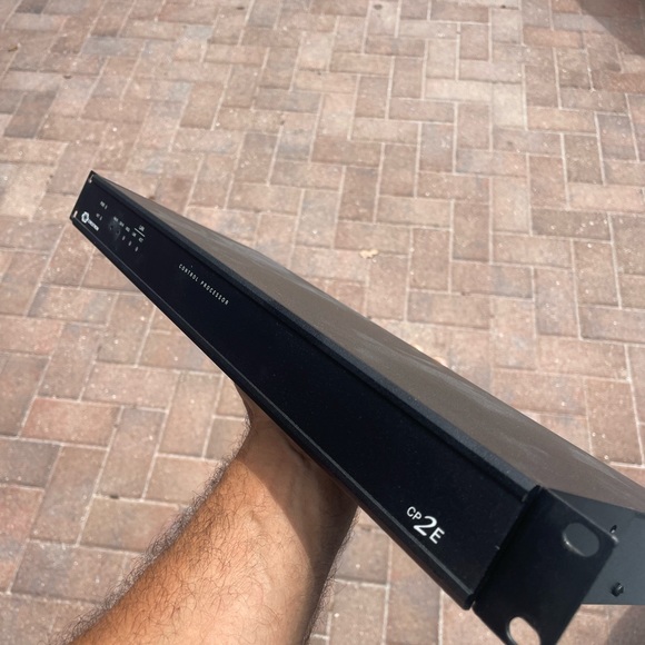 Crestron CP2E / Compact Control System with Ethernet. - Picture 2 of 10
